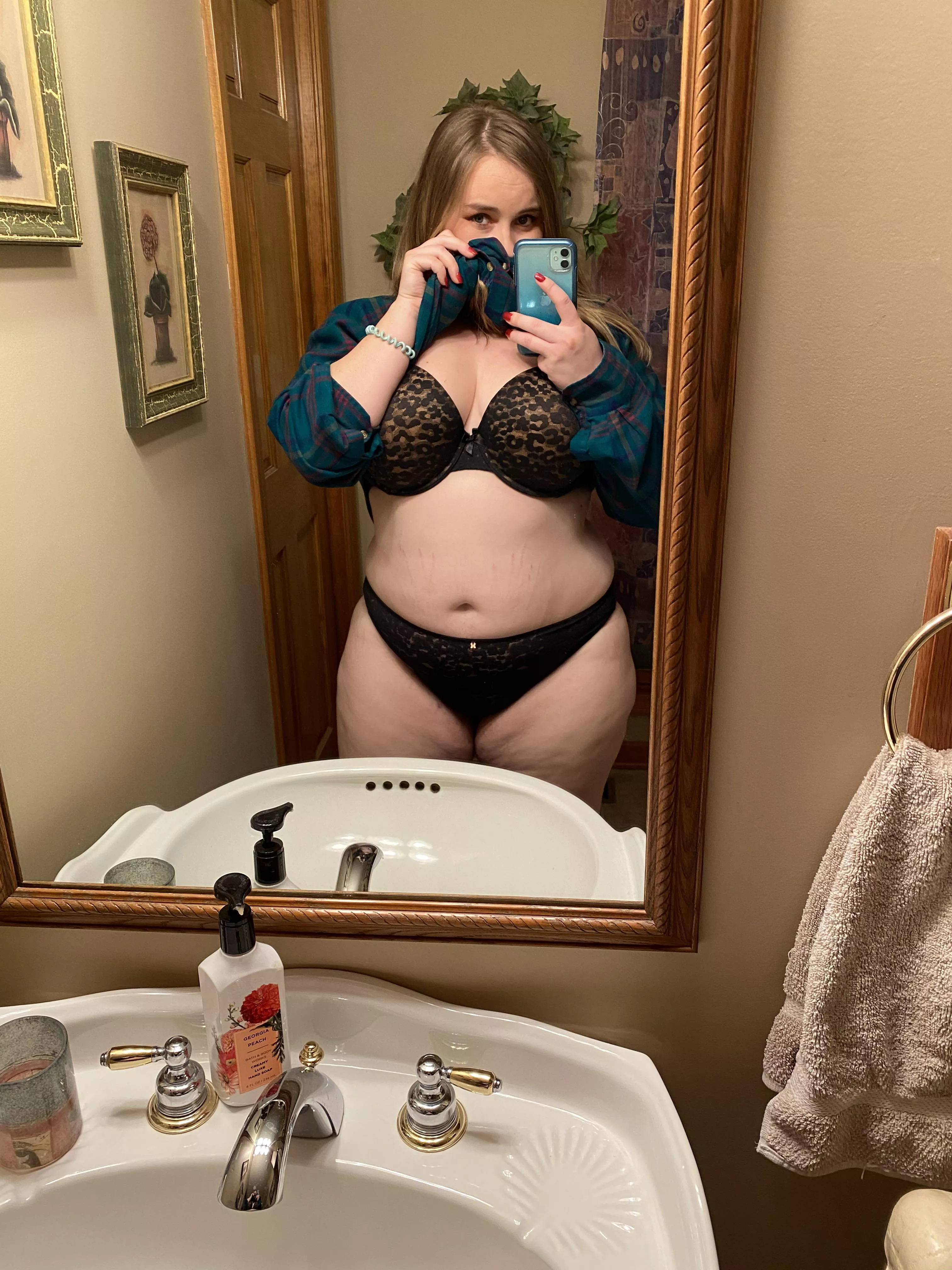 Always have to pair one of my favorite flannels with a few fun things underneath! posted by notmycupoftea23