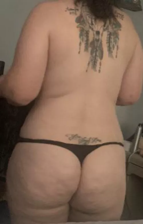 Always hungry🍑 by thaoneguy420