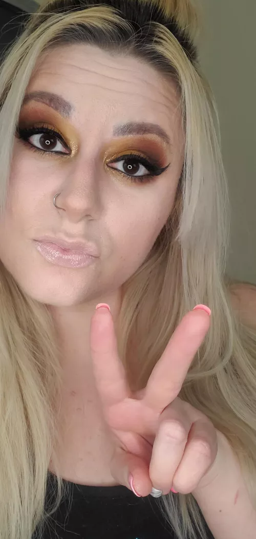 Always love a little glitter on the inner eye 😜 by GamerGrill69_420