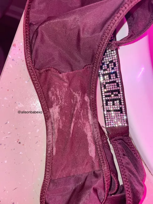 always making a mess in my sleep! by alisonbabexo