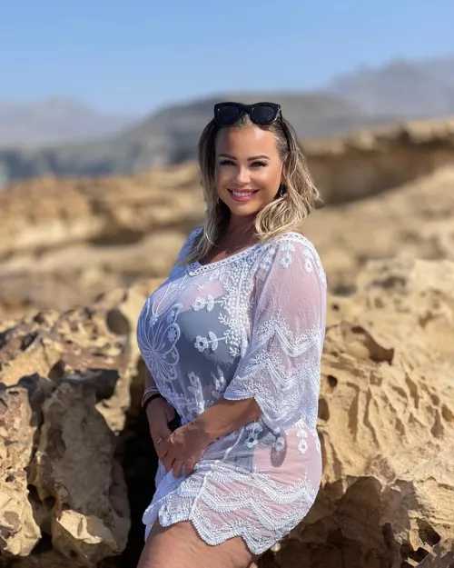 Always Smiling and lovely by Falafelliada