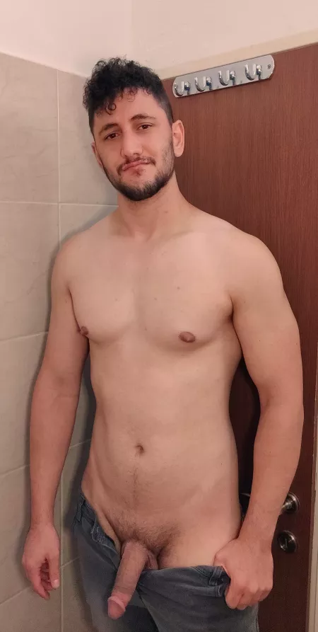 Always thought I'm looking better without a boner, is it true? by Exhibitionistbigguy