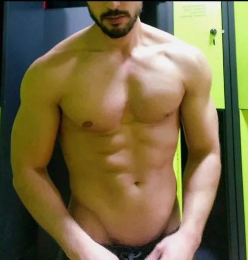 Always trying to be 👀 catching 🤣 by Novel_Grand