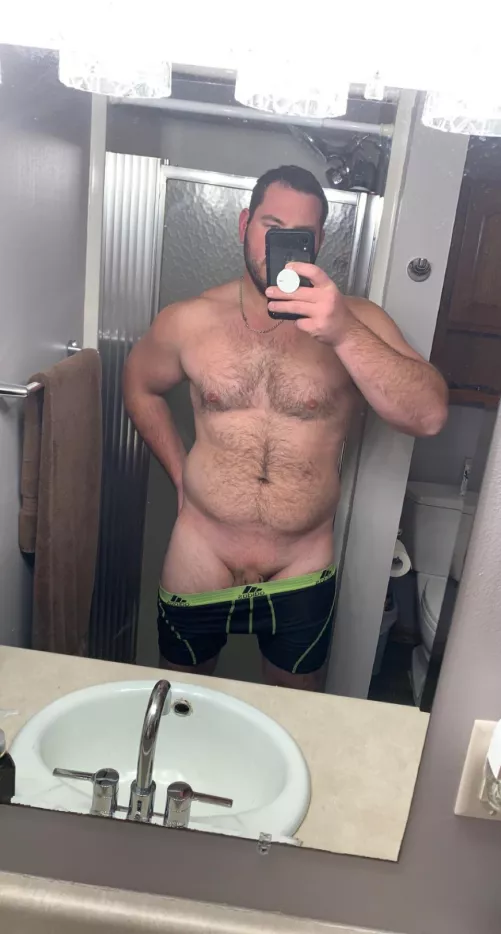 Am I a good hairy or not quite? by ilikemilfsdaily