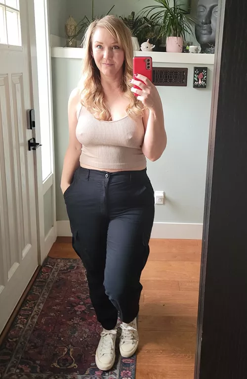 Am I a sexy Mom? [F48] by Crystal_Sunshine_