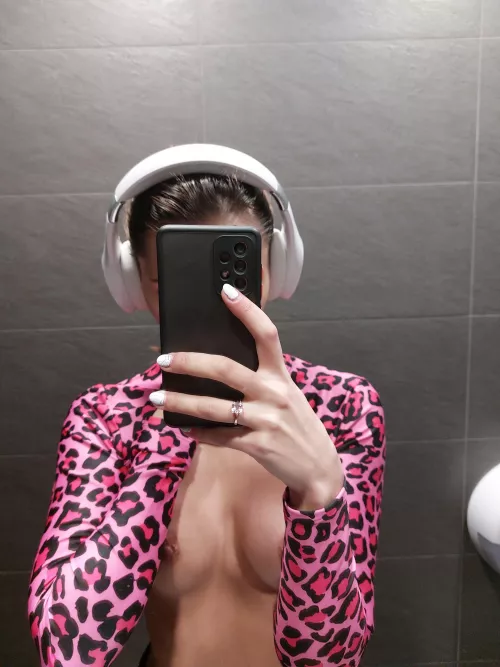 Am I a slut if I post this without my husband knowing? by sharing_beauty