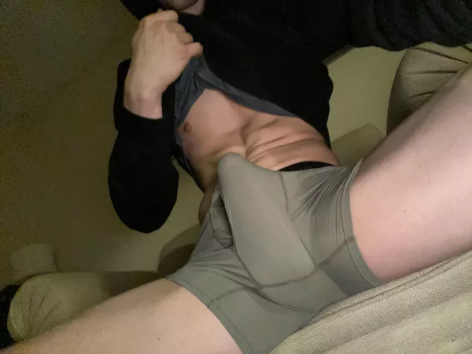 Am I big enough? by fittboi