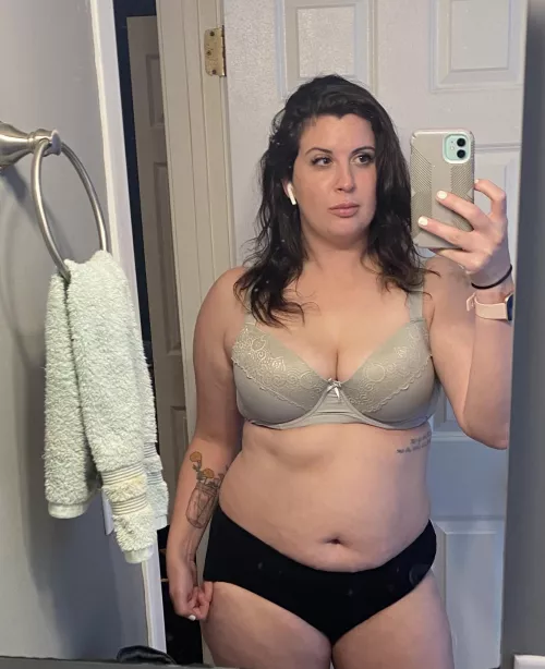 Am I chubby or just fat? (F30) by no_compearison