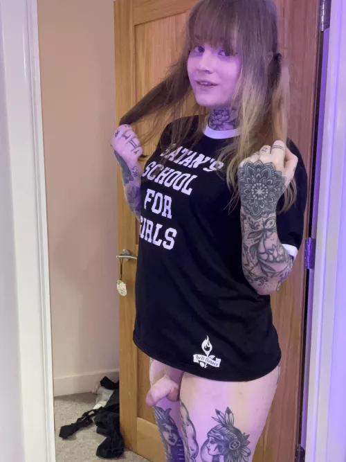 Am I cute? 🥺 by EmilyPiexo