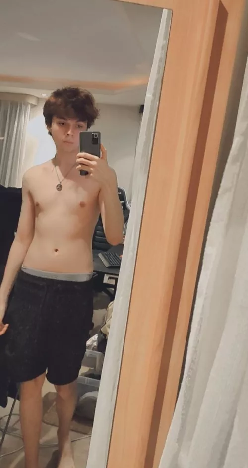 Am i cute? 👉👈 by twinkboy2002