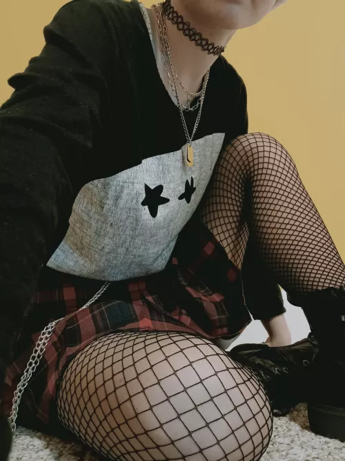 Am I cute yet~~? by poeishere