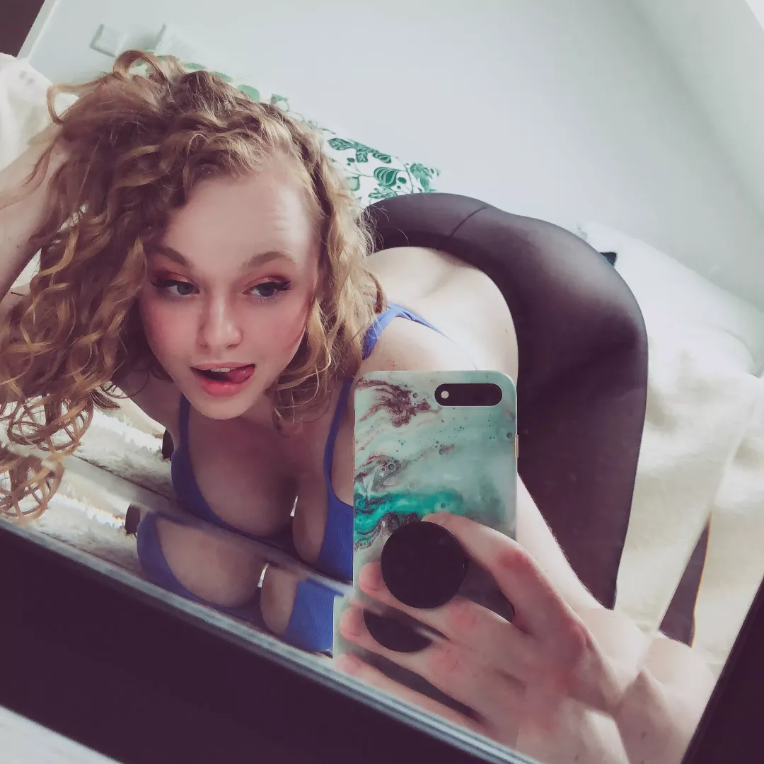 Am I doing this right? 😛 posted by sarah-xxx