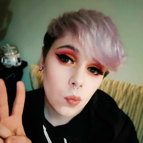 Am I femboy enough? by dayvespace