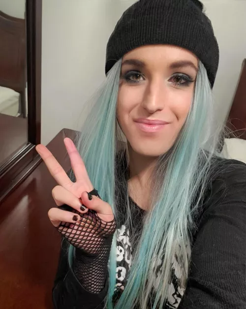 Am I girly enough for you? 💕 by LindzyyBoo