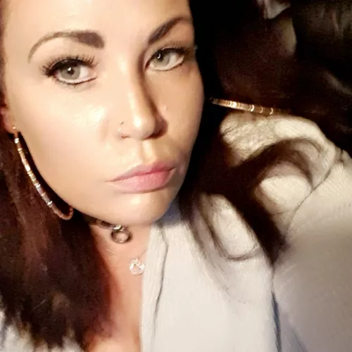 Am I hot enough for this sub? by Flashy-Accident8268