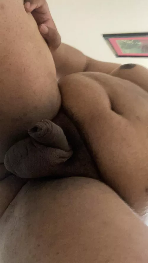 Am I looking good? by Technical_Ad_3235