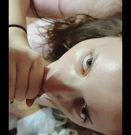 Am I pretty from down here? by MadiisKitty1