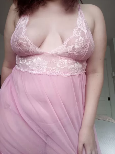 am i pretty in pink? by mangekyhoe_