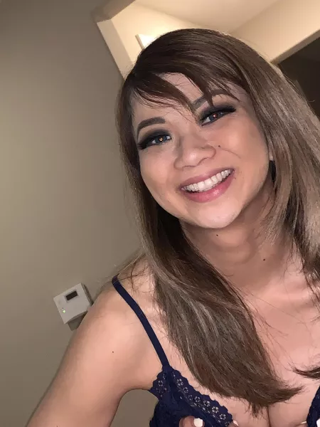 Am i sexy? Vote up if i am / Filipina by cookielover39