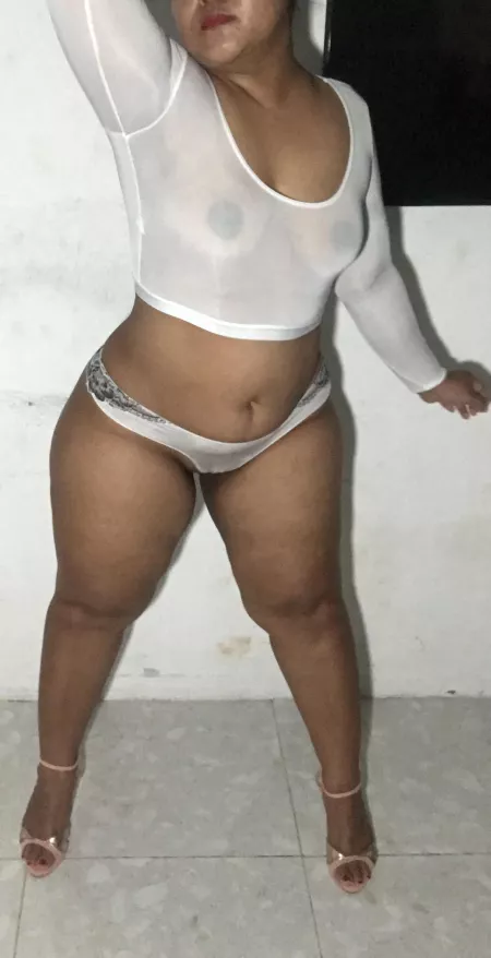 Am I squishy ? by Chub-Chick