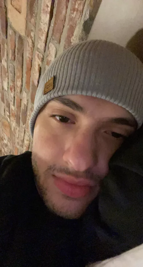 Am I the only who doesn’t want to leave his bed somedays? by SrSAT