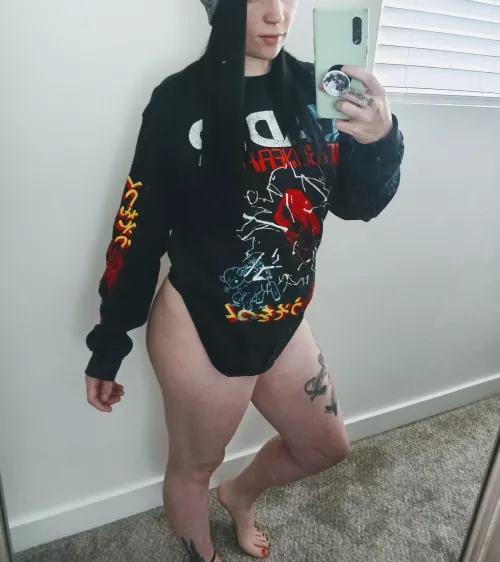 Am I wearing underwear? Link in comments to find out😈 by sweetpeach32