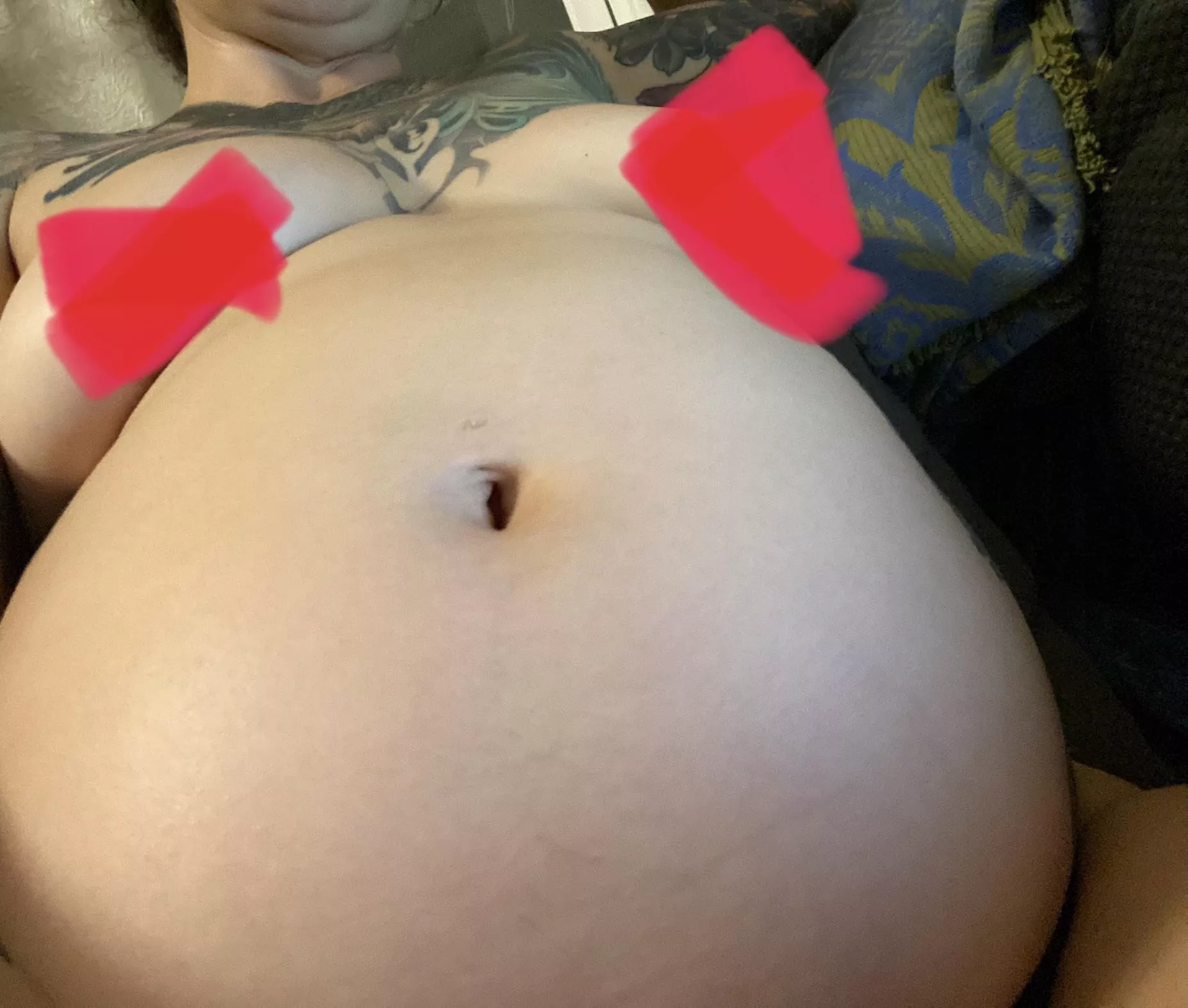 Am I wearing underwear? We will never know. Had to put up a bunch of my pre pandemic dresses up online for sale. So sitting around being fat thinking about what type of dresses I can fit this big gut into… posted by chubbybellytoy