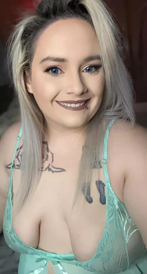 Am I your dream girl? by wolven_moon