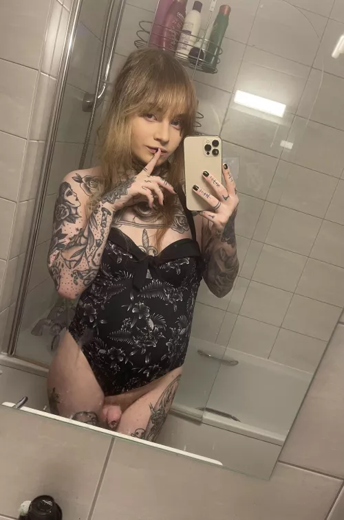 Am I your secret desire 🤫 by EmilyPiexo