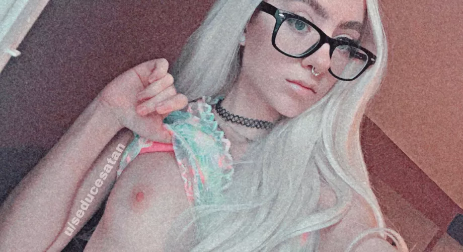 am i your type? 🤍 by SeduceSatan