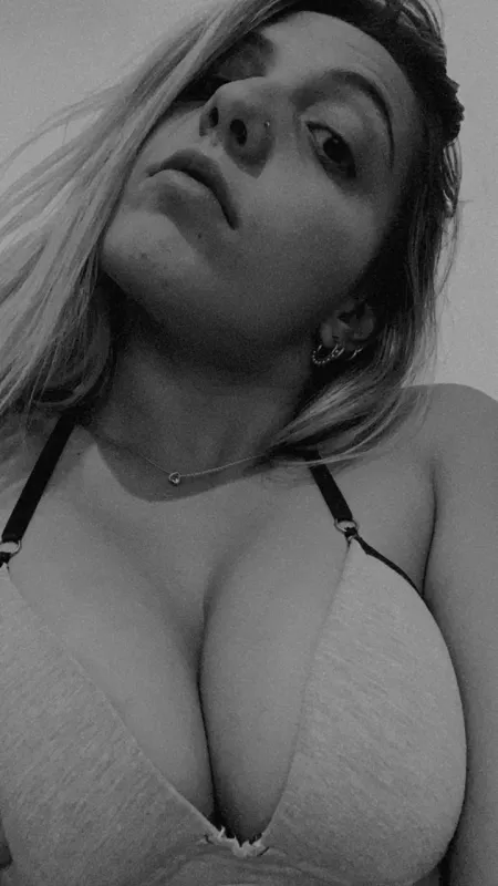 Am i your type?😜 by Julymorett