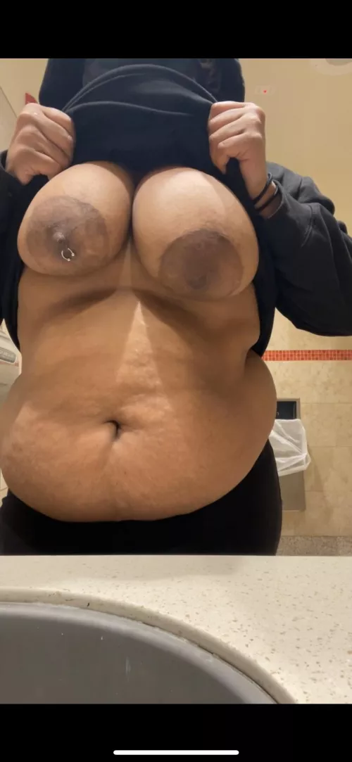 Am I your type ? by JayeSoPrettyyy