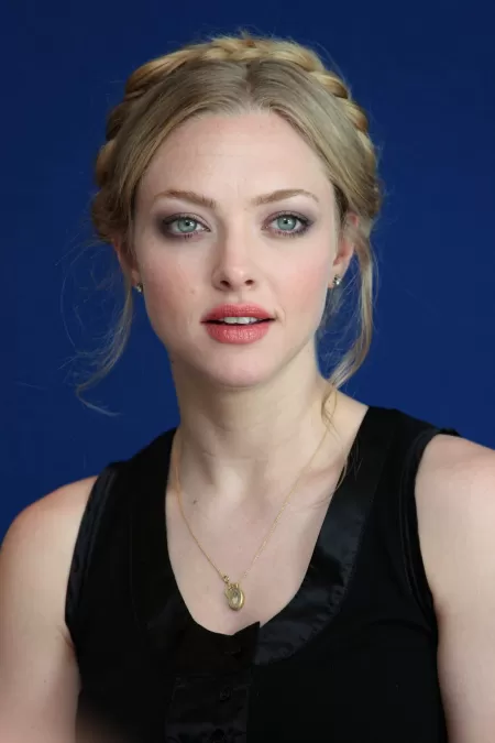 Amanda Seyfried by LarryLaffer69