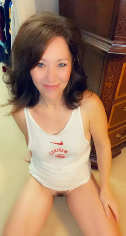 Amateur gilf by Western_Activity_979