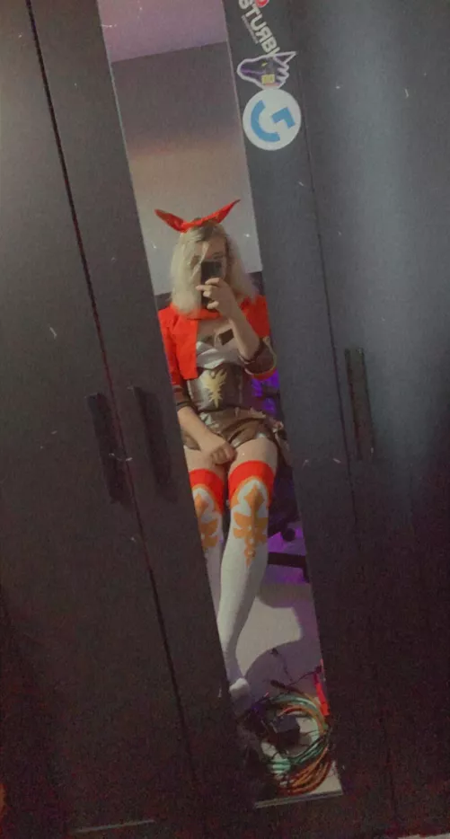 Amber but blonde because I don’t like wigs by eranor_x