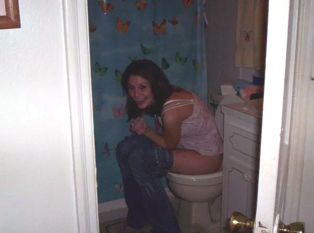 Ambushed on the toilet posted by CatpainTpyos