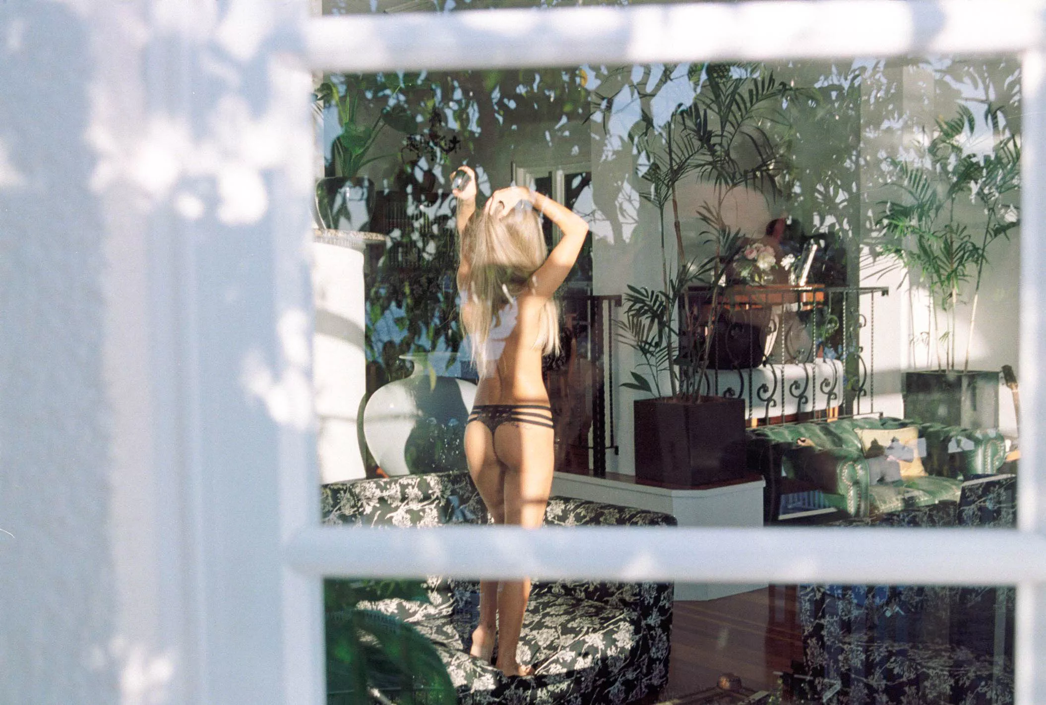 Amelia Jane by Aaron Gray posted by GlamorousCuttlefish