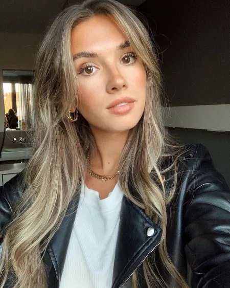 Amelie Weissenberger by enjoying-beauty