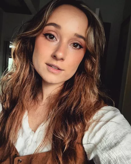 Amy Kay by hennawolf148