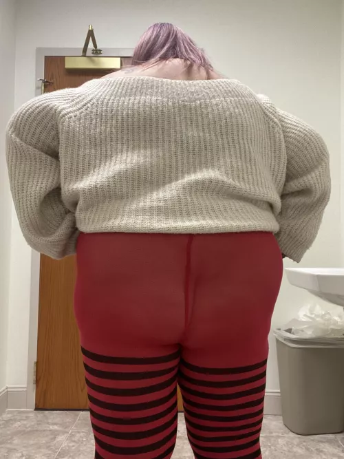 An appetizer 😏 by kittypoppins13