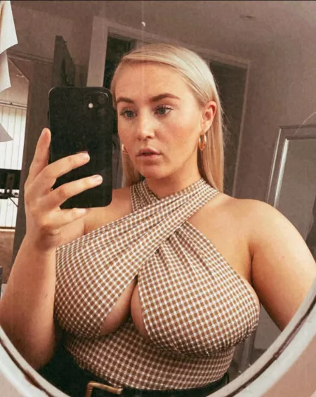 An interesting top by Livid_Arrival4888