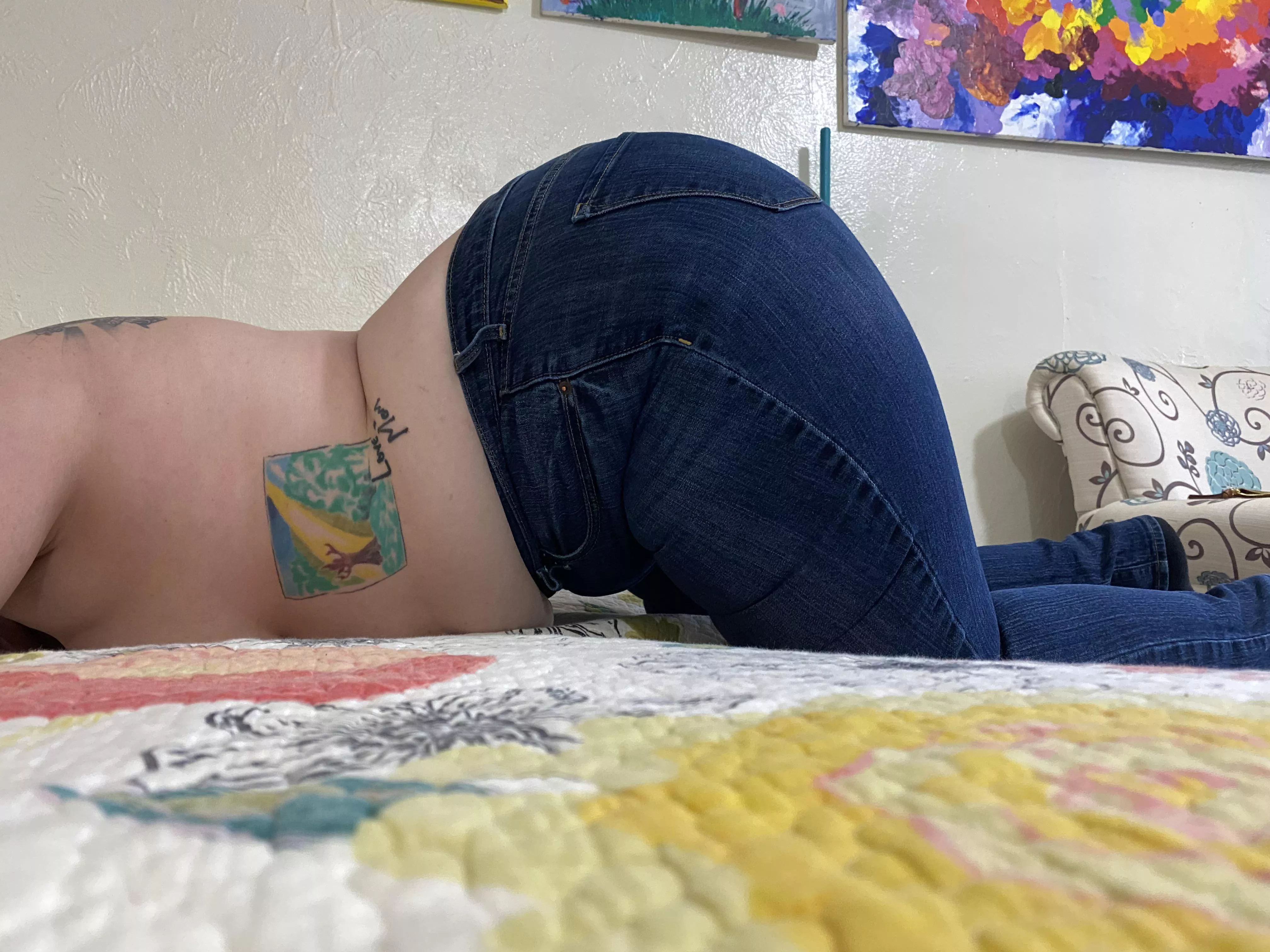 An invisibility cloak couldn’t hide all this ass😋😈🥵 posted by [deleted]