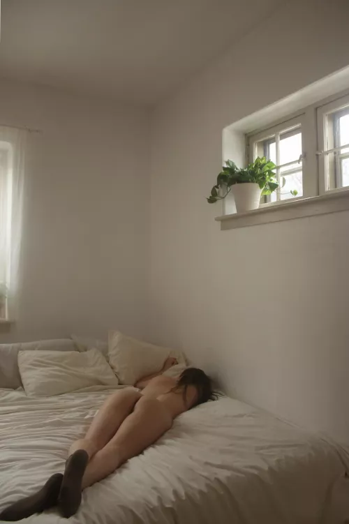 an old self portrait from my old studio by naltiak_