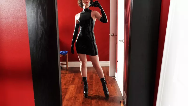 An outfit designed for maximum shine by TheFinerStuff