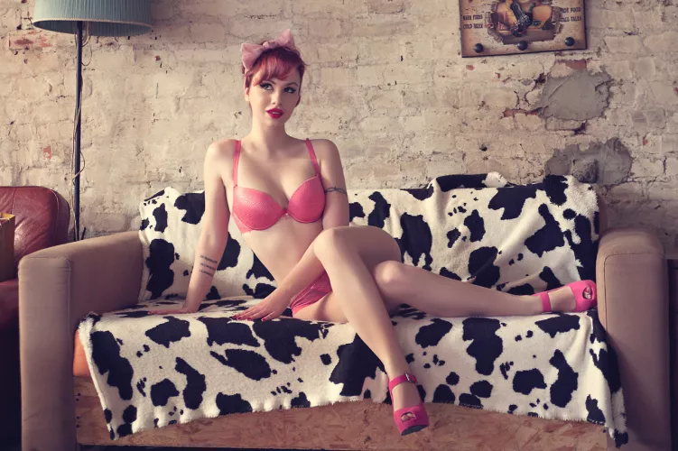 Ana Perduv by untilIneedglasses