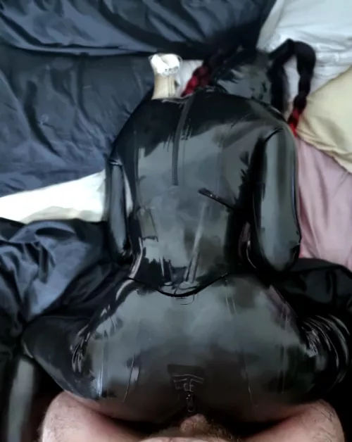 Anal only in latex 💦 by rubber_scarlett