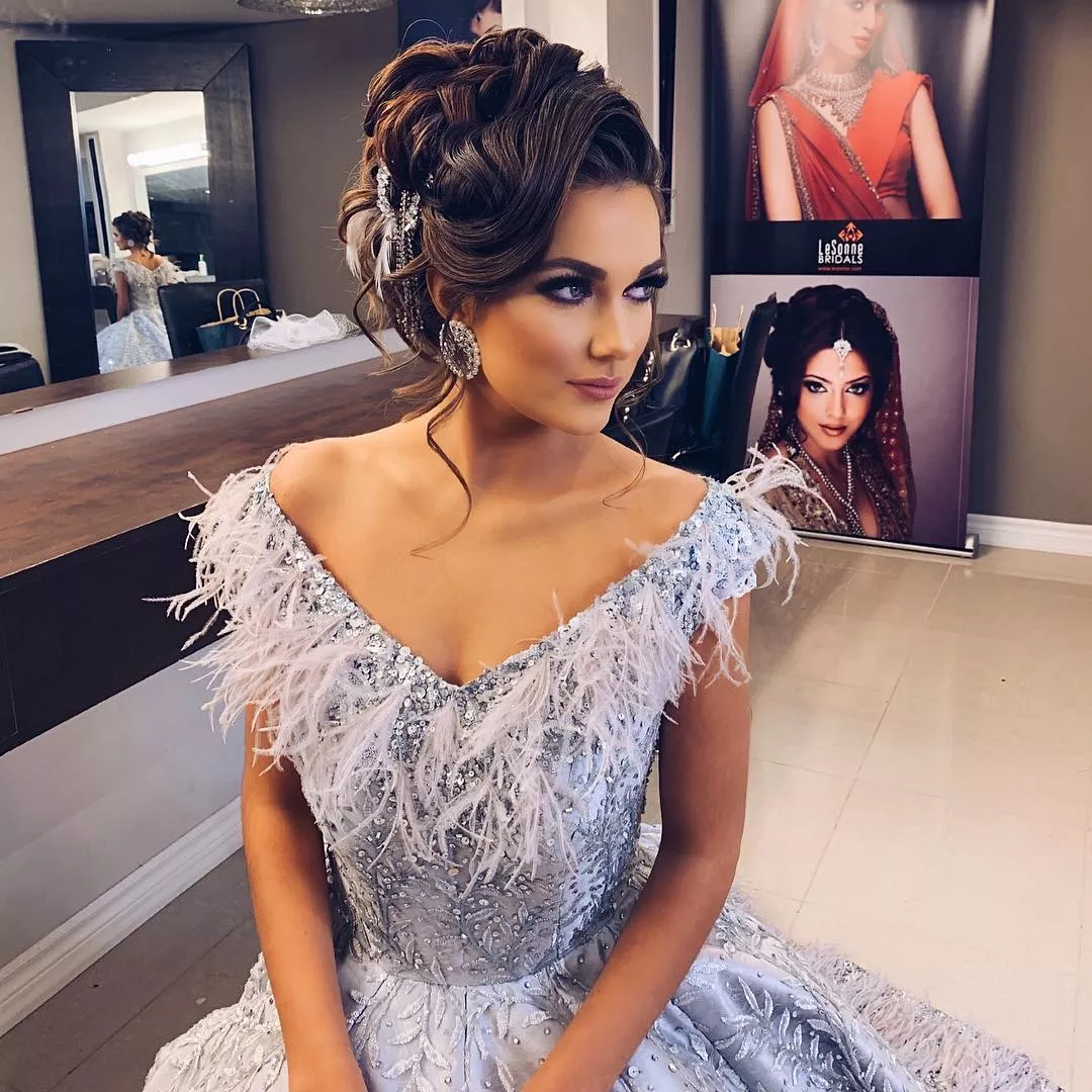 Anastasia Moss posted by BOOOOOOOBIES