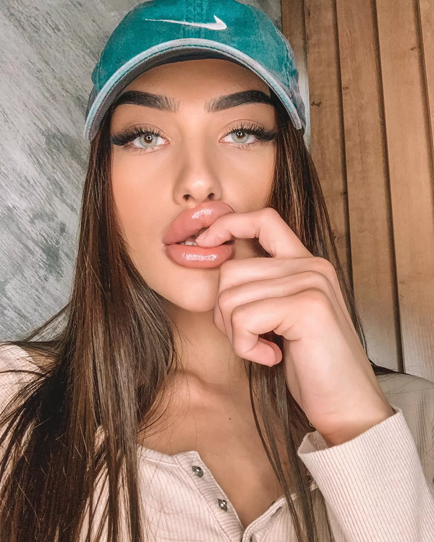 anastasia.yukhina posted by gooningaccount