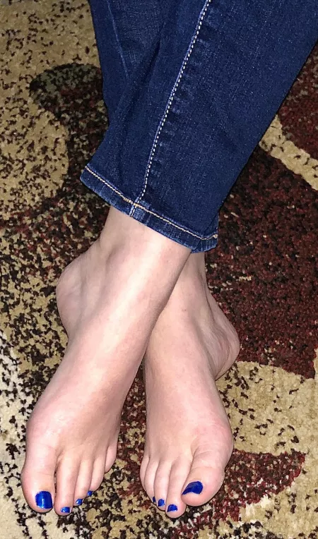 And a crossed leg pose 🤗 by [deleted]