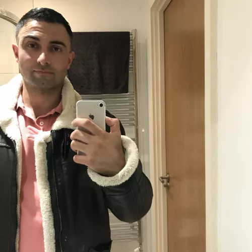 And just like that!…42 Earth orbits of the Sun completed today. Thank you, Mum, miss you my angel.👩‍👦🥳♒️ #HappyBirthday by Sort-Away